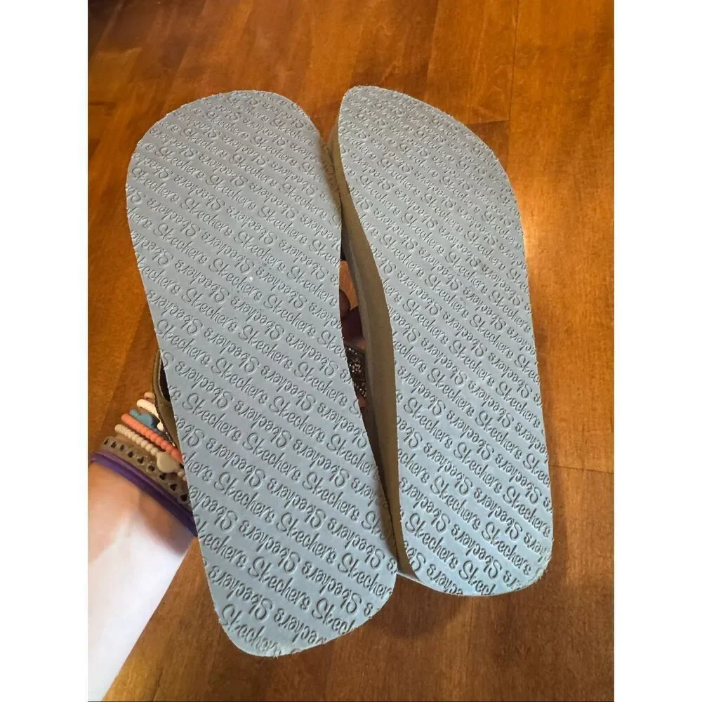 Skechers Yoga Foam Flip Flops Womens Size 8 Gray Rhinestone  Sandals Comfort